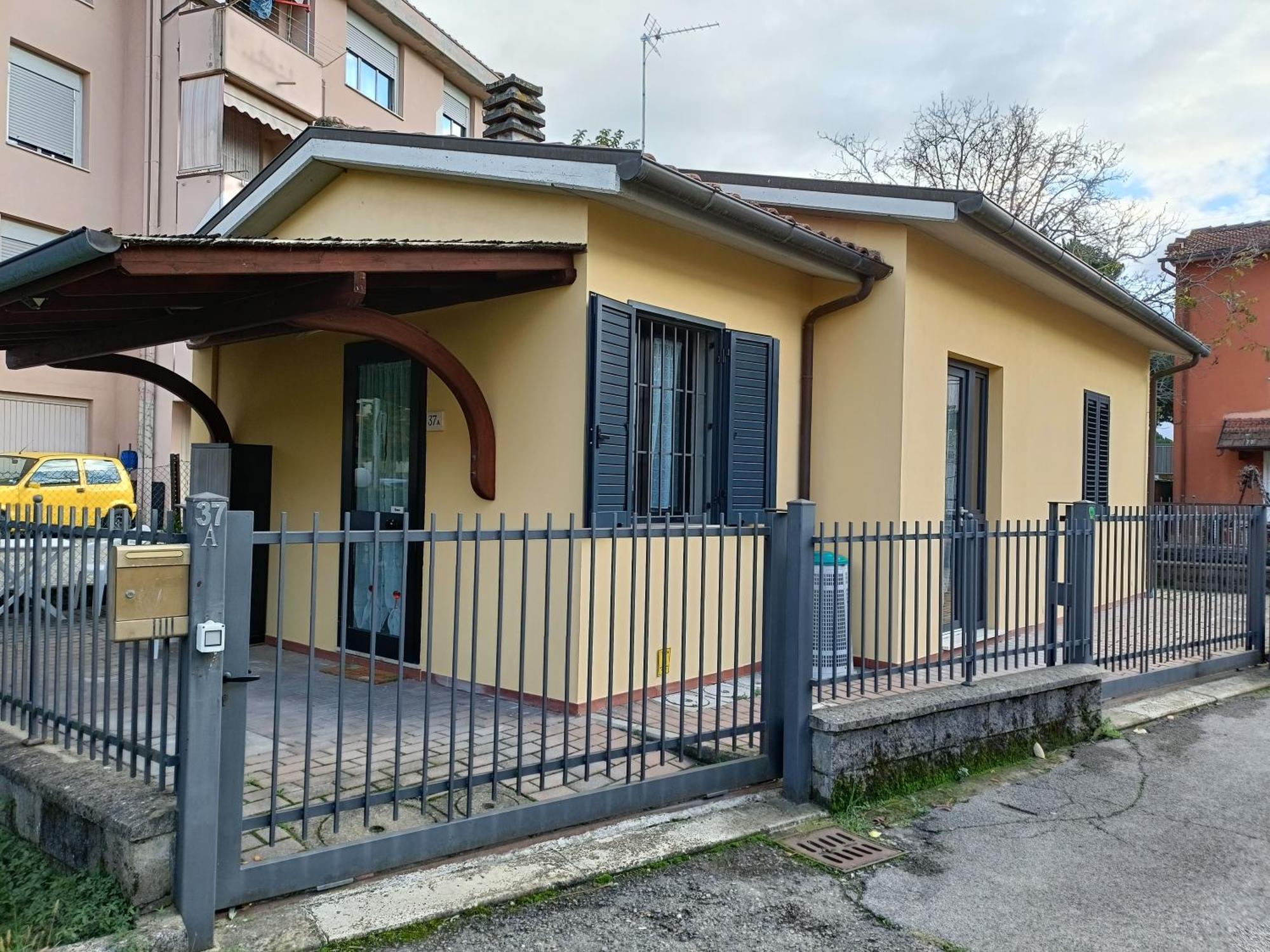 A Casa Di Amici Arezzo Exterior foto